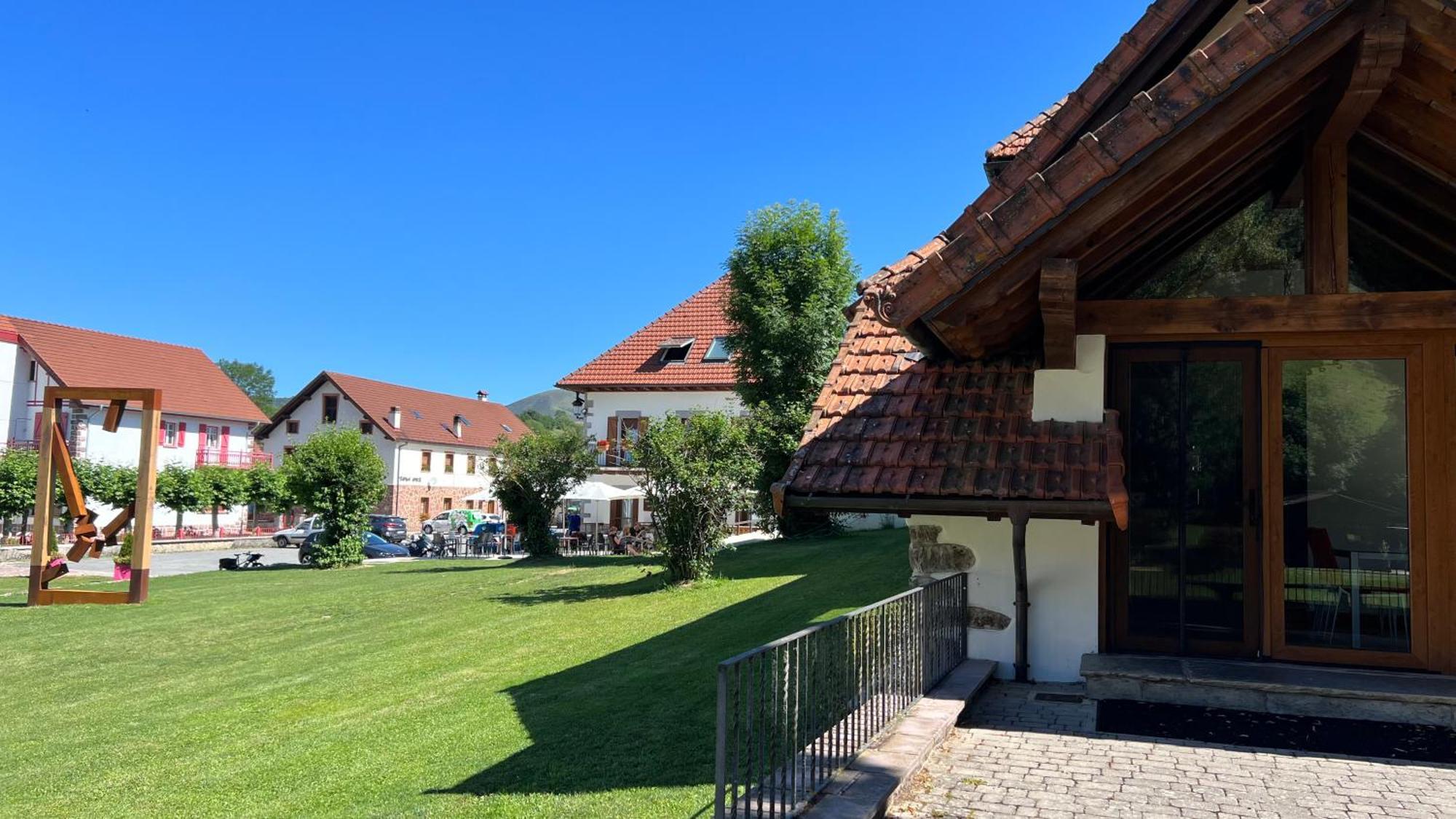 Casa Rural Roncesvalles Espinal-Auzperri Εξωτερικό φωτογραφία
